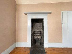 North Lodge- click for photo gallery